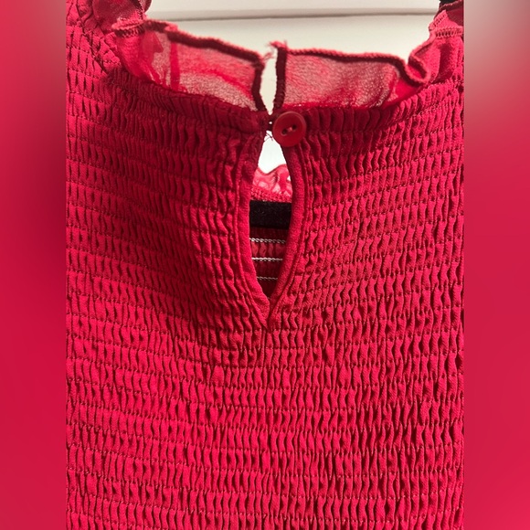 Elegant Red Chiffon Dress - Picture 2 of 4